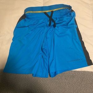 Blue Livestrong shorts (xl)